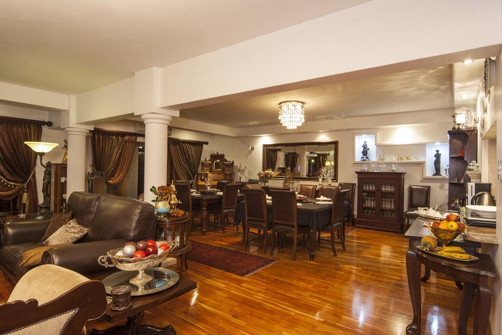 فندق Aristo Manor ريتشاردز باي المظهر الخارجي الصورة